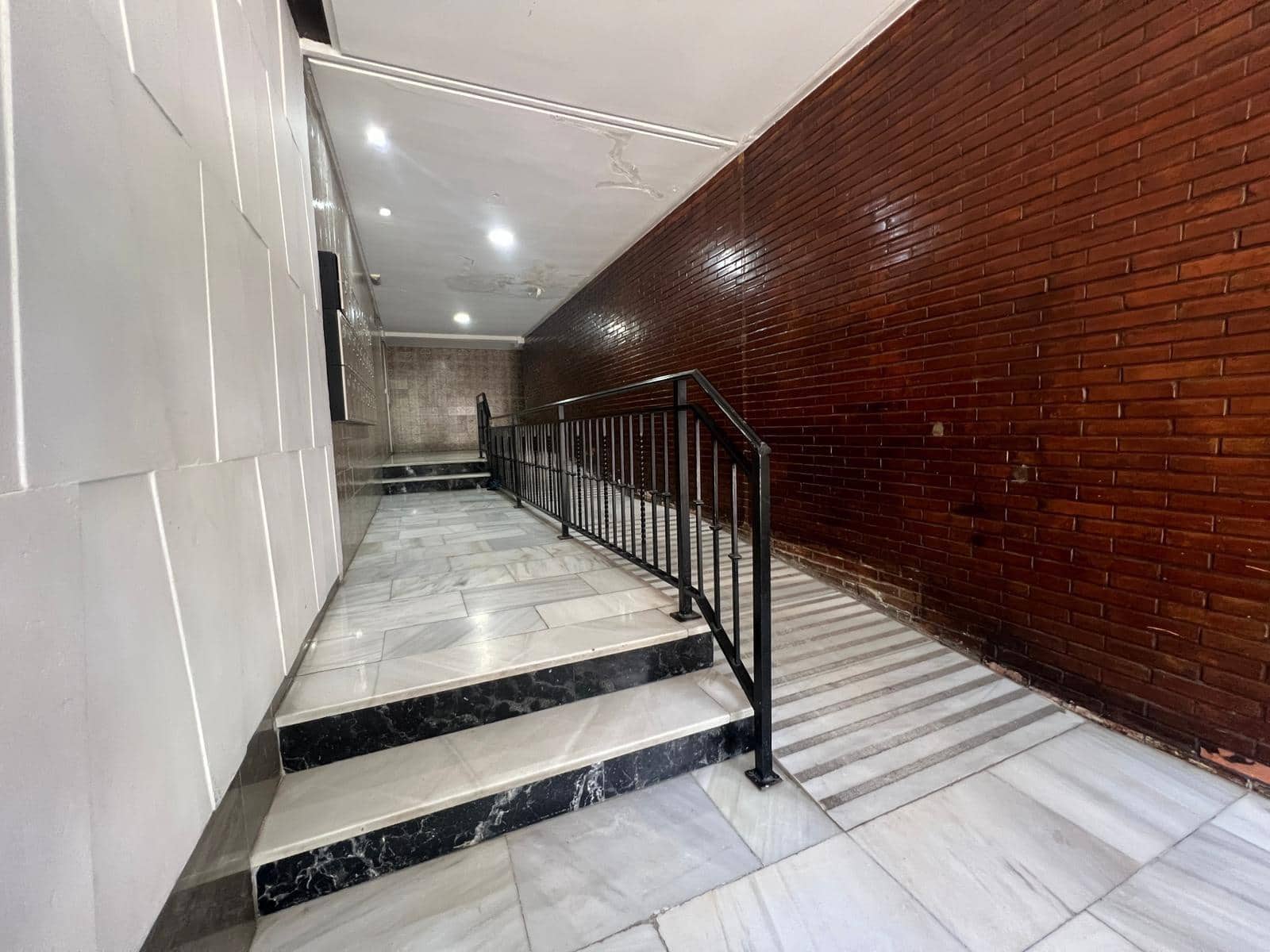 3 soveværelse Lejlighed til salg i Cordoba by - € 159.900 (Ref: 9704940)