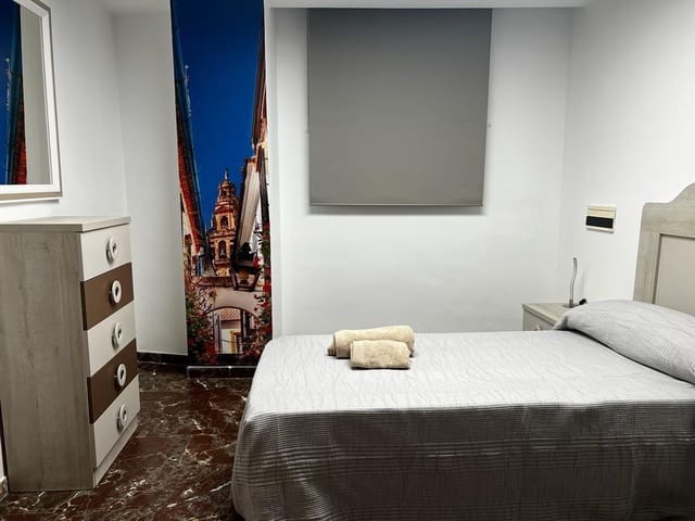 3 bedroom Apartment for sale in Centro, Córdoba city - € 199,999 (Ref: 9704942)