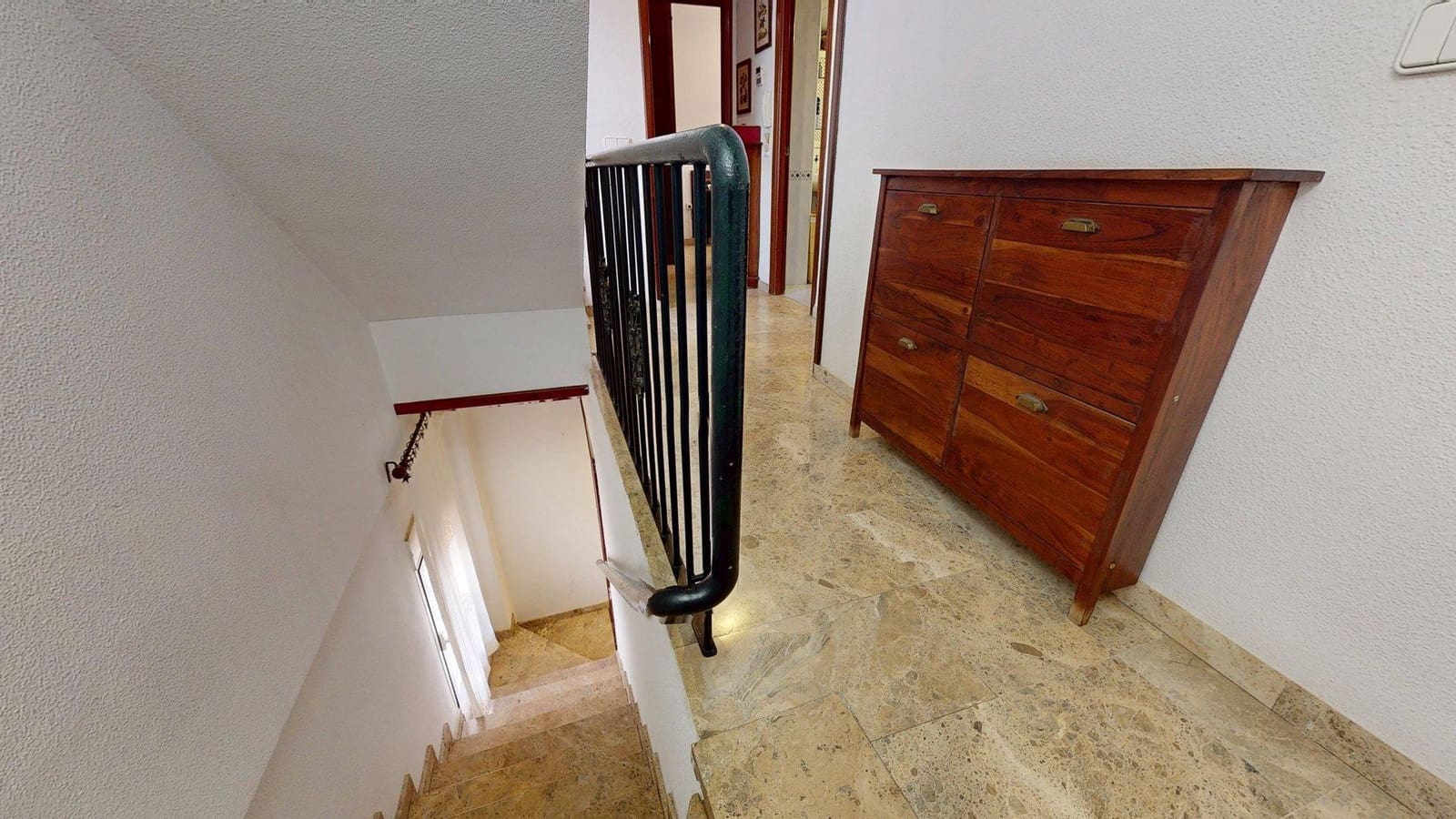 4 bedroom Apartment for sale in Cordoba city - € 239,000 (Ref: 9721776)