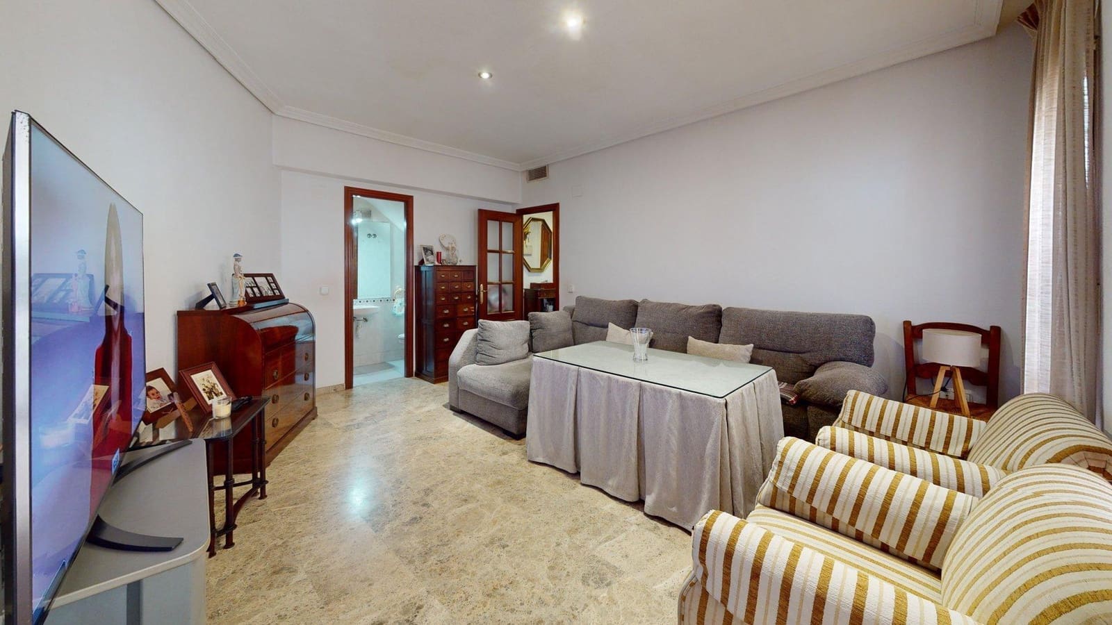 4 bedroom Apartment for sale in Cordoba city - € 239,000 (Ref: 9721776)