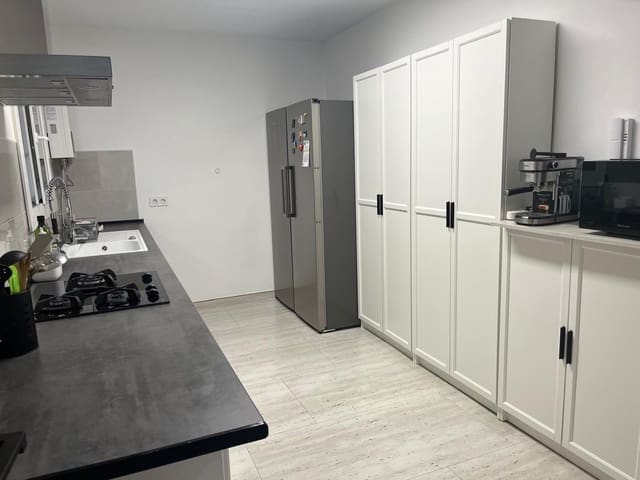 4 Zimmer Wohnung zu verkaufen in Ciudad Jardín, Córdoba Stadt - 279.000 € (Ref: 9721777)