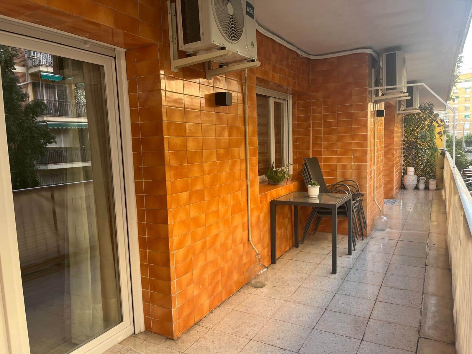 4 bedroom Flat for sale in Cordoba city - € 279,000 (Ref: 9721777)