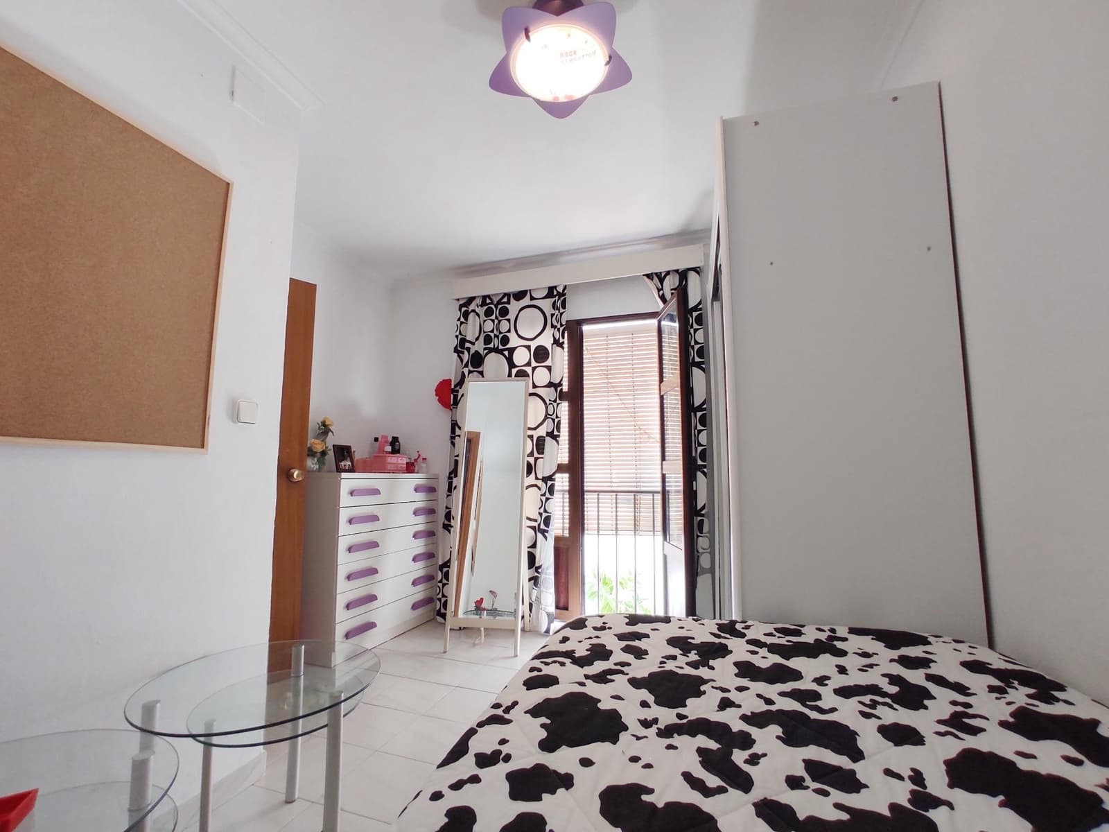 7 bedroom Villa for sale in Cordoba city - € 339,000 (Ref: 9721778)