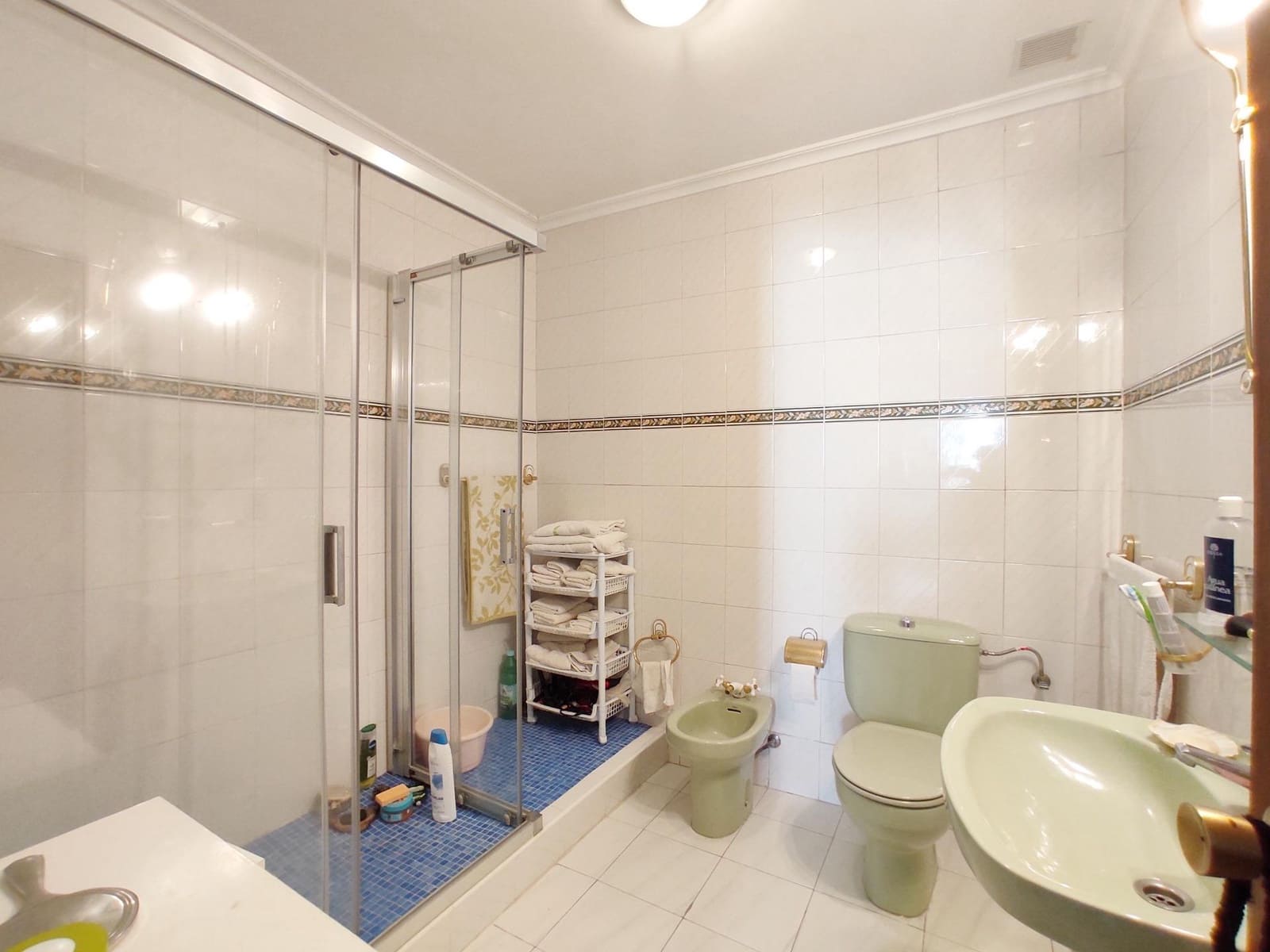 7 bedroom Villa for sale in Cordoba city - € 339,000 (Ref: 9721778)