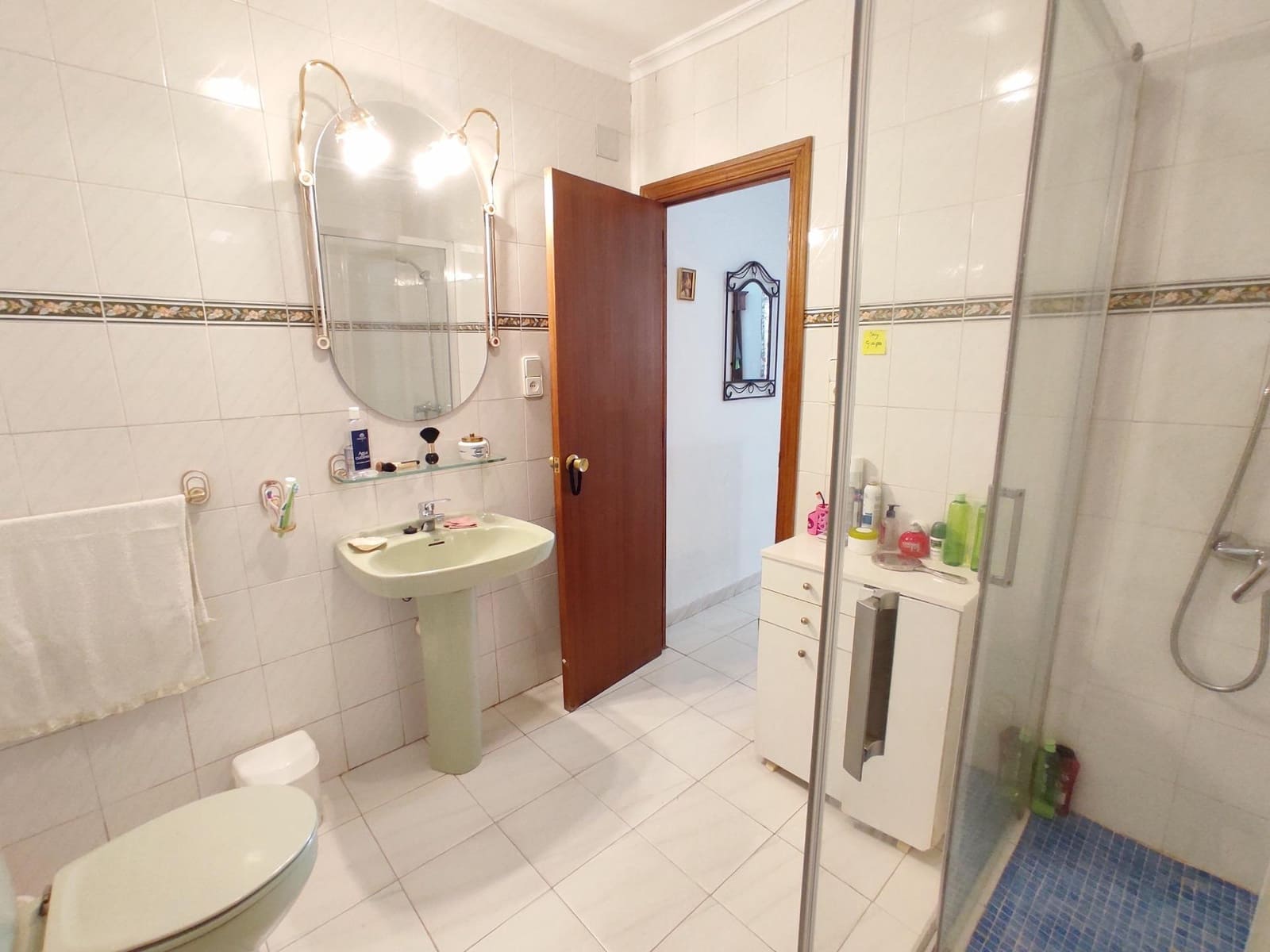 7 bedroom Villa for sale in Cordoba city - € 339,000 (Ref: 9721778)