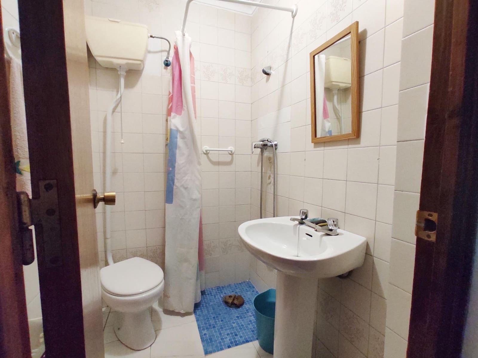 7 bedroom Villa for sale in Cordoba city - € 339,000 (Ref: 9721778)