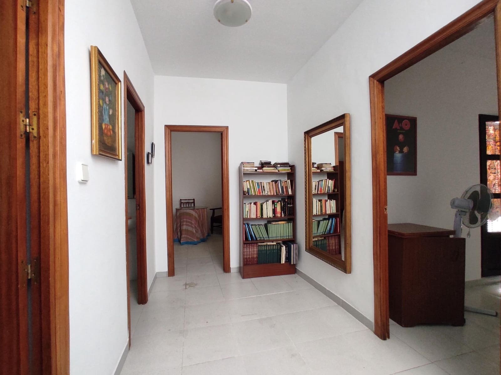 7 bedroom Villa for sale in Cordoba city - € 339,000 (Ref: 9721778)