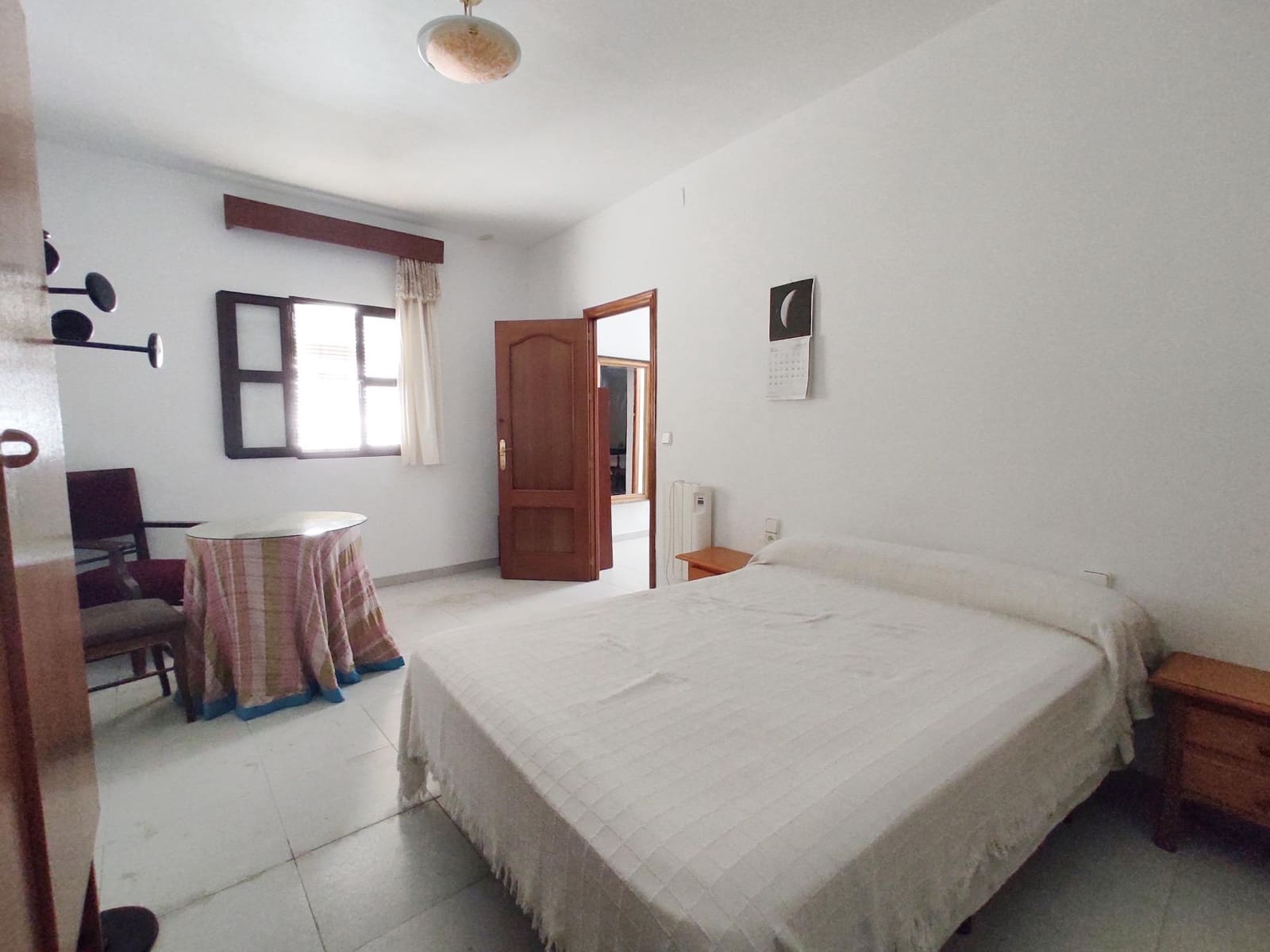 7 bedroom Villa for sale in Cordoba city - € 339,000 (Ref: 9721778)