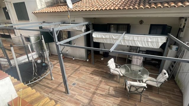 3 camera da letto Villa in vendita in Cordova città con piscina garage - 215.000 € (Rif: 9721779)