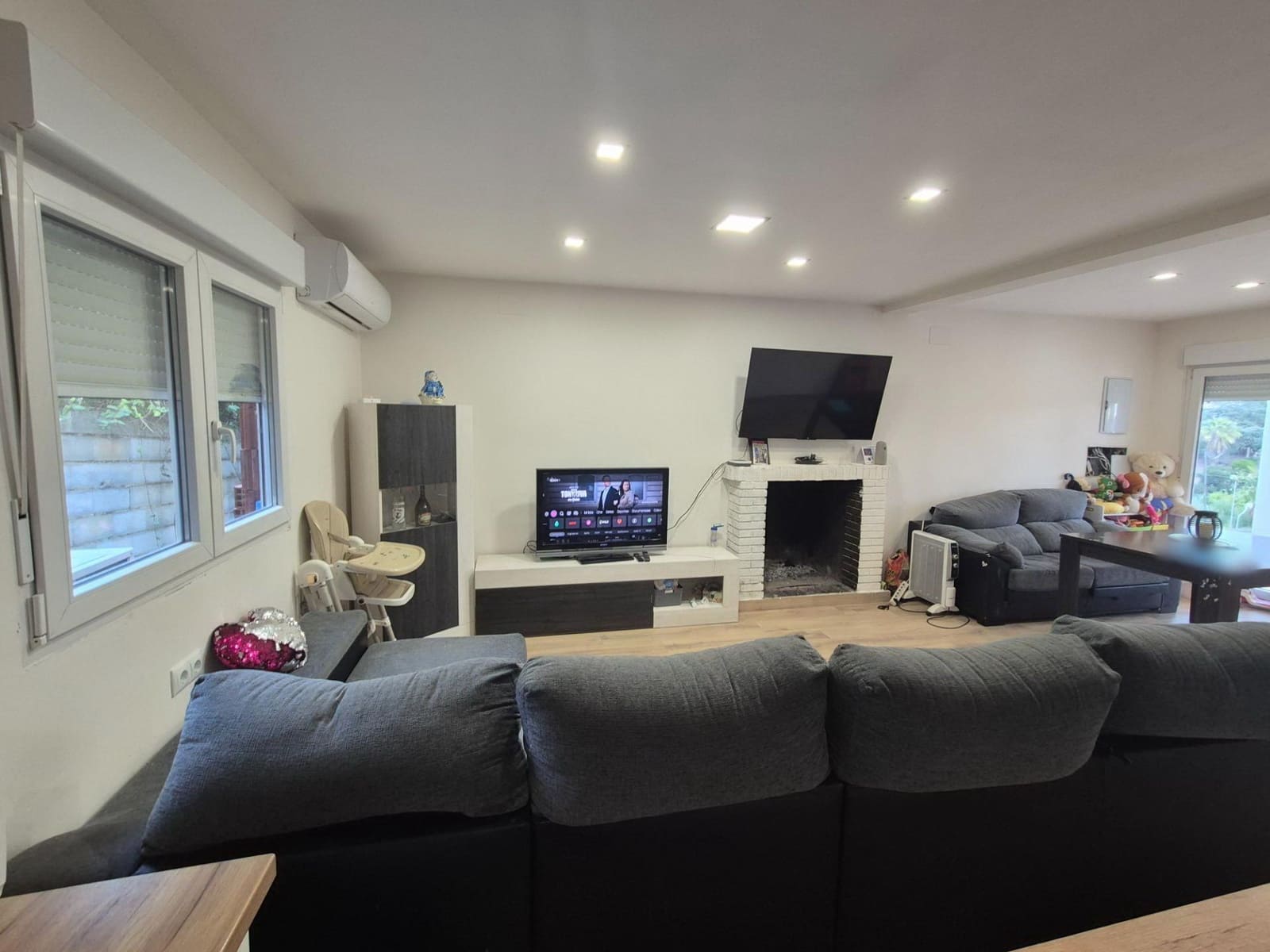 3 bedroom Villa for sale in Cordoba city with pool garage - € 230,000 (Ref: 9721781)