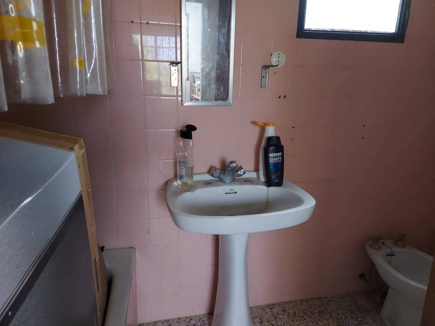 3 bedroom Villa for sale in Cordoba city with pool garage - € 230,000 (Ref: 9721781)