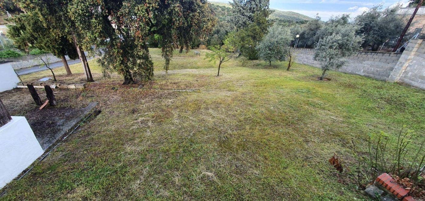 3 bedroom Villa for sale in Cordoba city with pool garage - € 230,000 (Ref: 9721781)