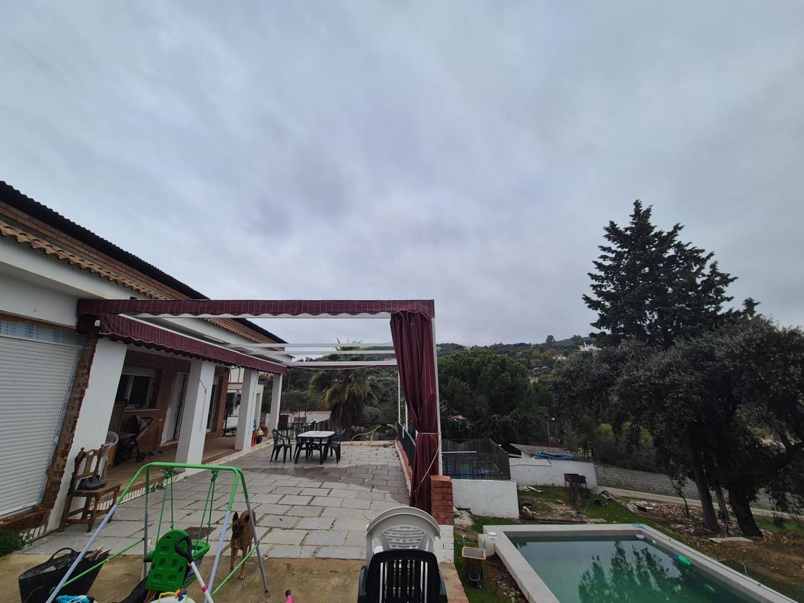3 bedroom Villa for sale in Cordoba city with pool garage - € 230,000 (Ref: 9721781)
