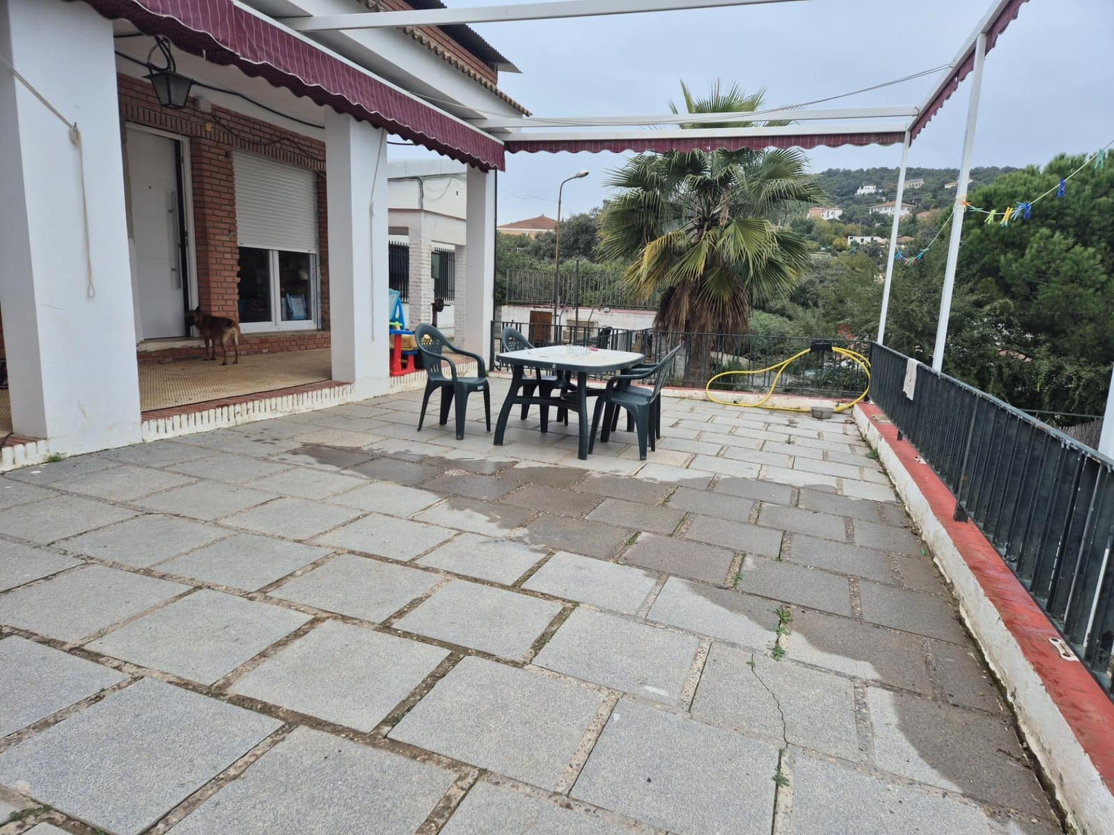 3 bedroom Villa for sale in Cordoba city with pool garage - € 230,000 (Ref: 9721781)