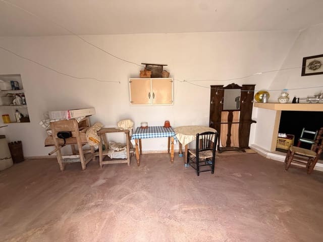 5 slaapkamer Huis te koop in Benamejí met garage - € 250.000 (Ref: 9721782)