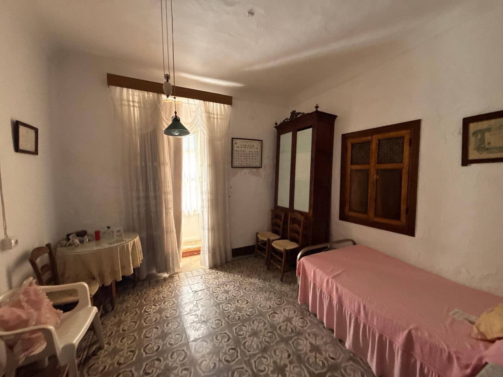 5 bedroom Townhouse for sale in Benameji with garage - € 250,000 (Ref: 9721782)