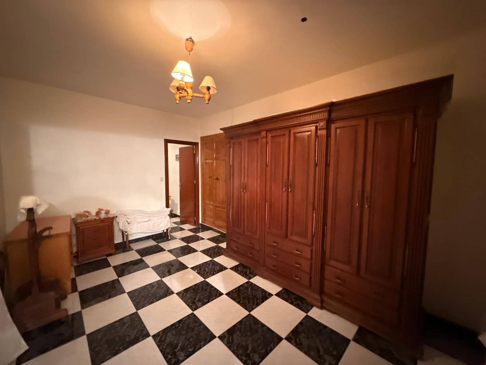 5 bedroom Townhouse for sale in Benameji with garage - € 250,000 (Ref: 9721782)