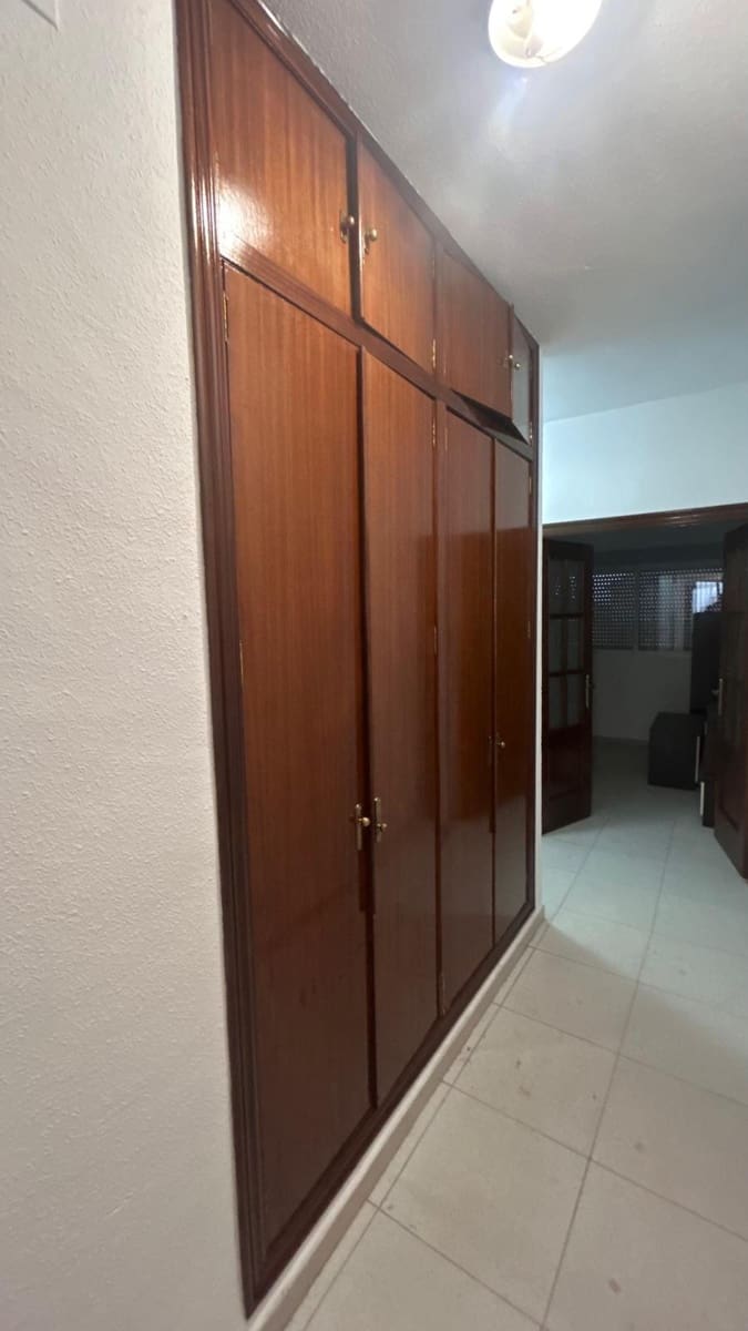 4 bedroom Terraced Villa for sale in El Higueron with garage - € 220,000 (Ref: 9726727)