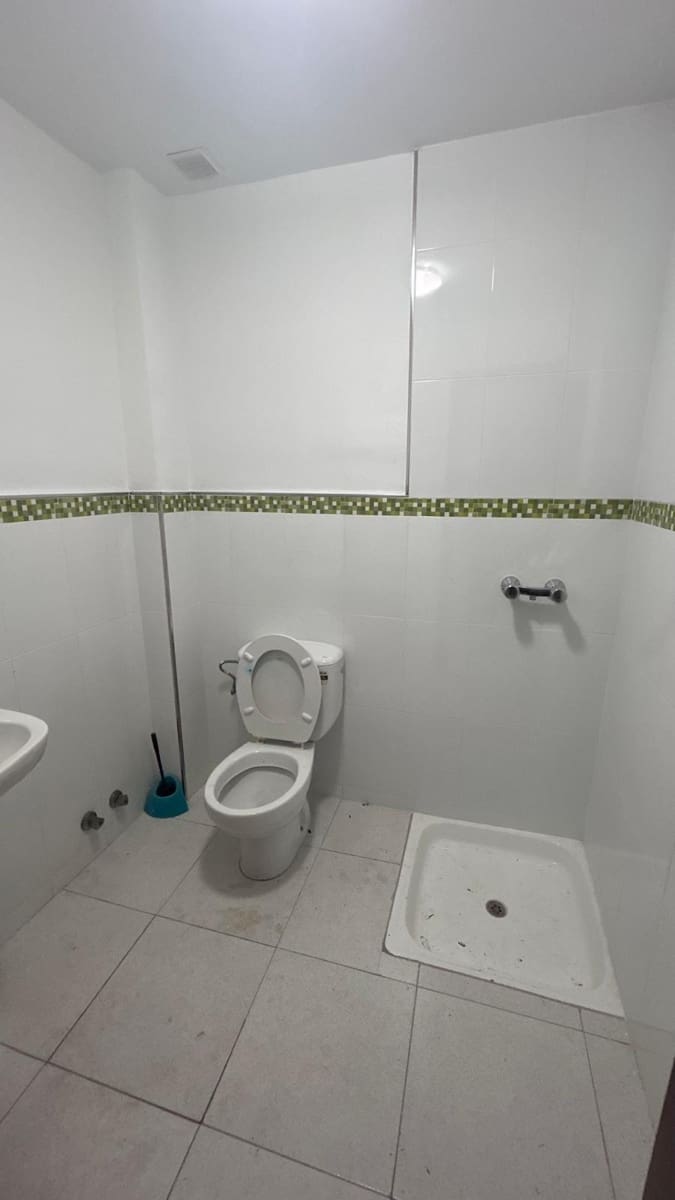 4 bedroom Terraced Villa for sale in El Higueron with garage - € 220,000 (Ref: 9726727)