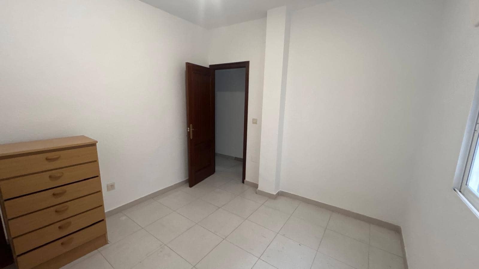 4 bedroom Terraced Villa for sale in El Higueron with garage - € 220,000 (Ref: 9726727)