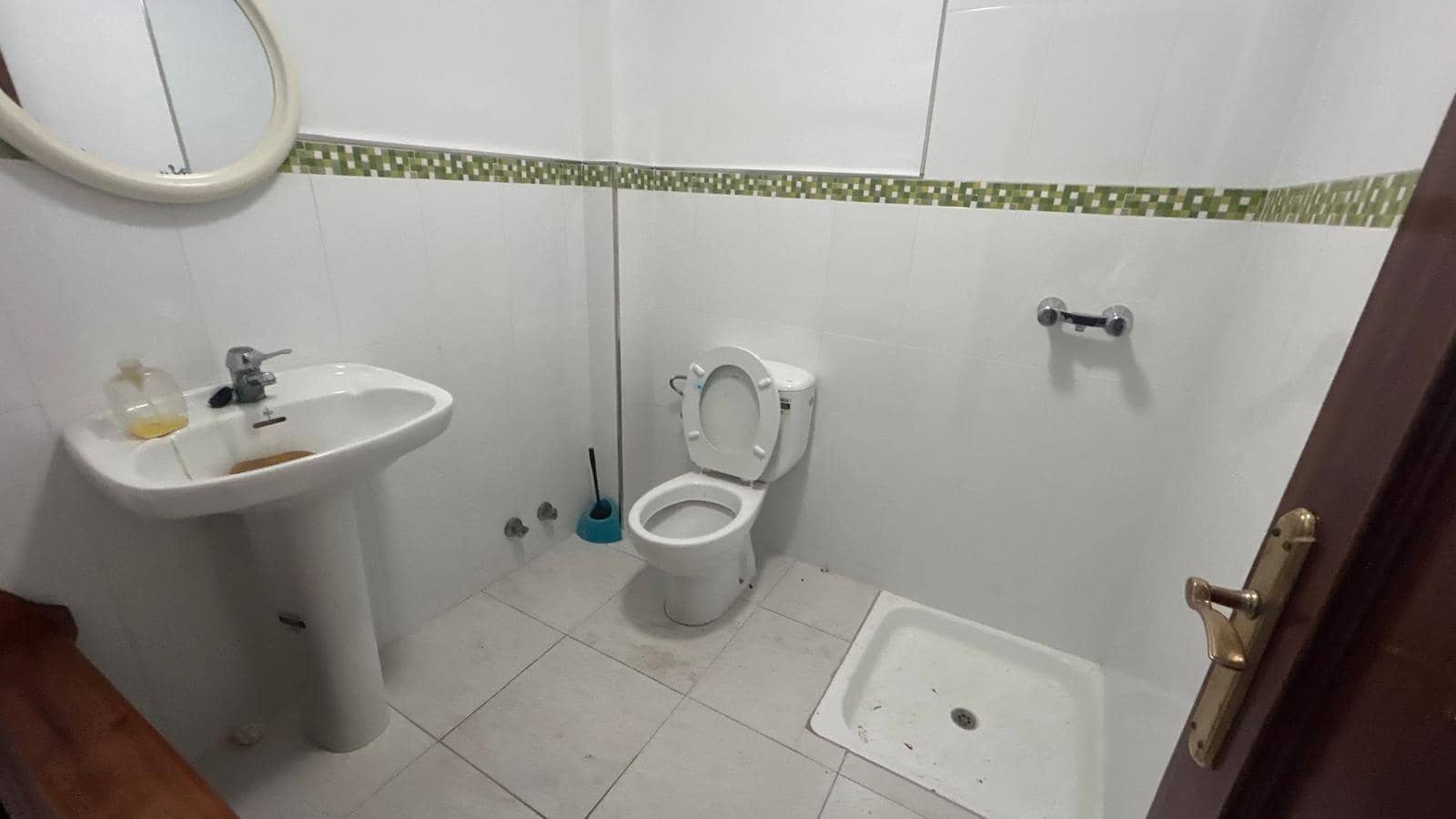 4 bedroom Terraced Villa for sale in El Higueron with garage - € 220,000 (Ref: 9726727)