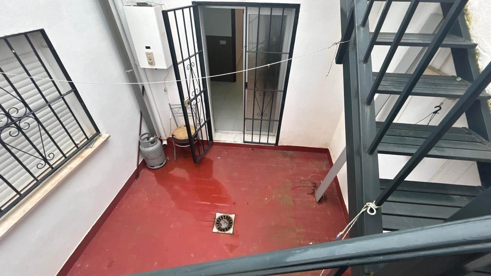 4 bedroom Terraced Villa for sale in El Higueron with garage - € 220,000 (Ref: 9726727)