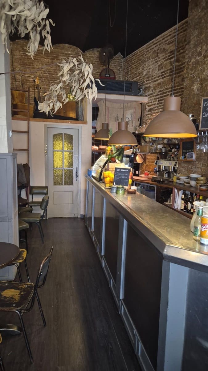 2 bedroom Commercial for sale in Cordoba city - € 210,000 (Ref: 9726729)