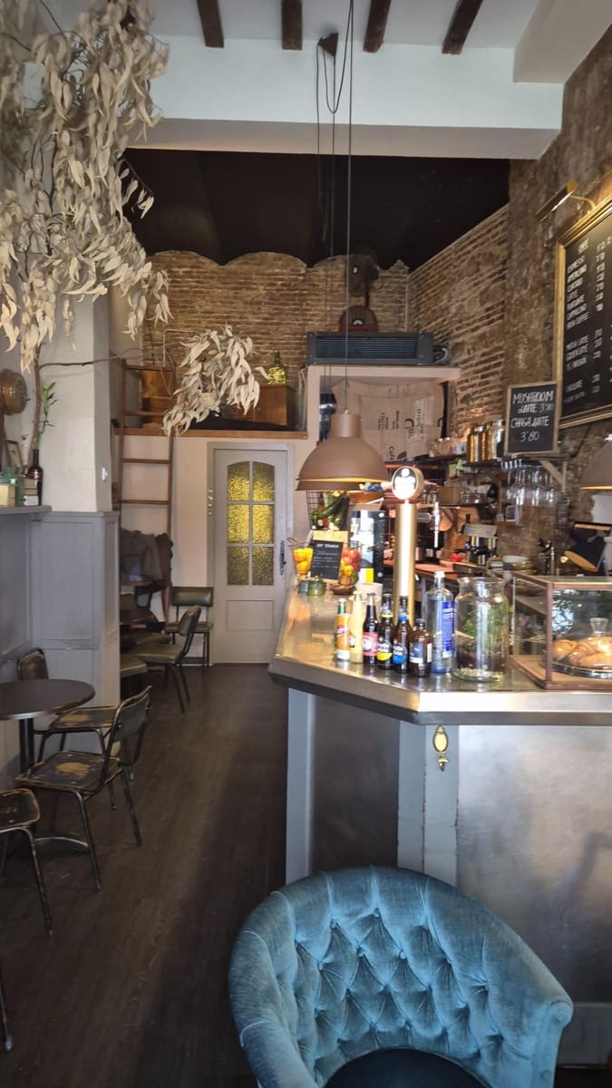 2 bedroom Commercial for sale in Cordoba city - € 210,000 (Ref: 9726729)