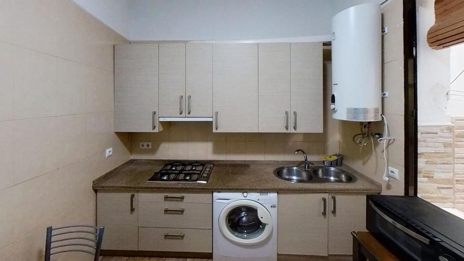 2 bedroom Commercial for sale in Cordoba city - € 210,000 (Ref: 9726729)