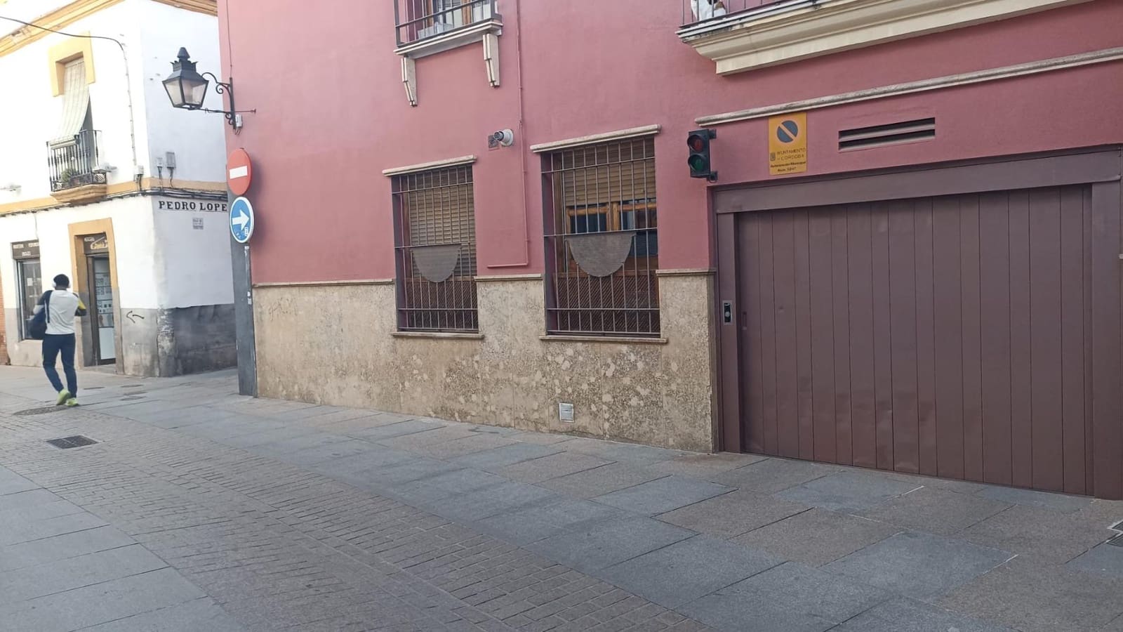 Garage for sale in Cordoba city - € 21,500 (Ref: 9730262)