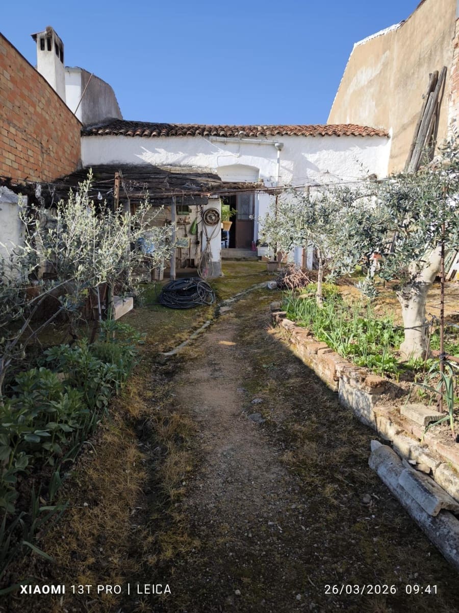 2 bedroom Townhouse for sale in Fuente Obejuna - € 40,000 (Ref: 9735668)