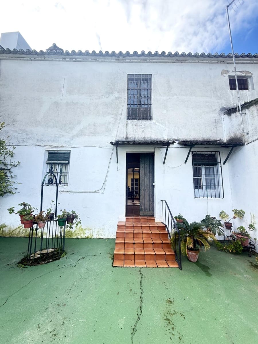 Casa de 5 habitaciones en Bujalance en venta con garaje - 230.000 € (Ref: 9745304)