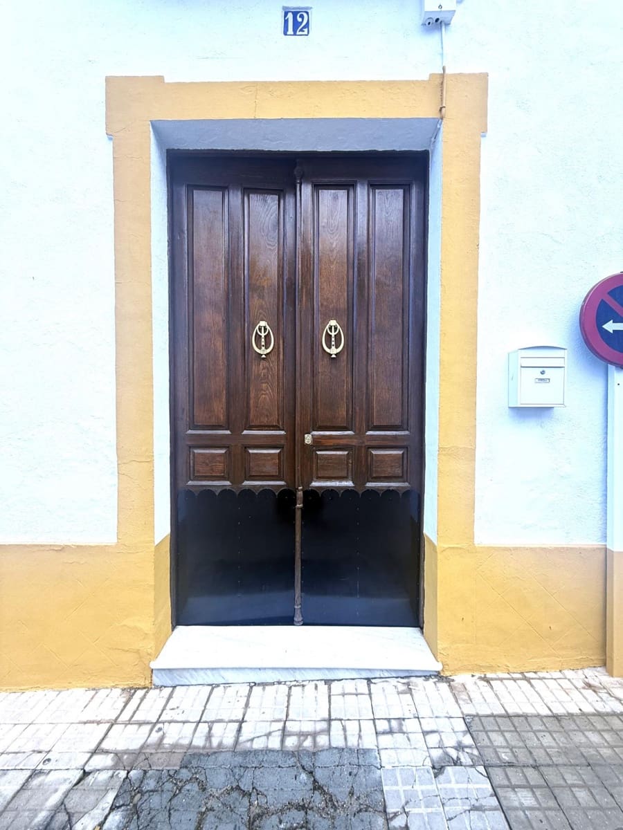 Casa de 5 habitaciones en Bujalance en venta con garaje - 230.000 € (Ref: 9745304)