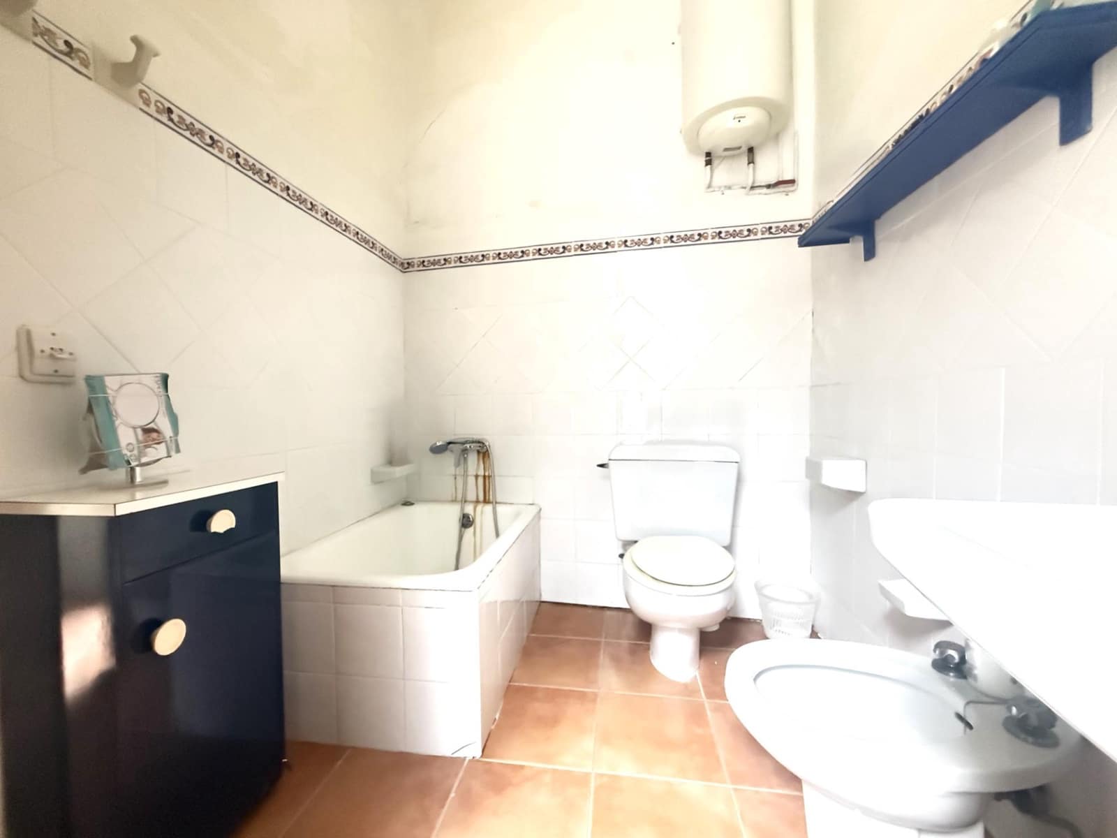 Casa de 5 habitaciones en Bujalance en venta con garaje - 230.000 € (Ref: 9745304)