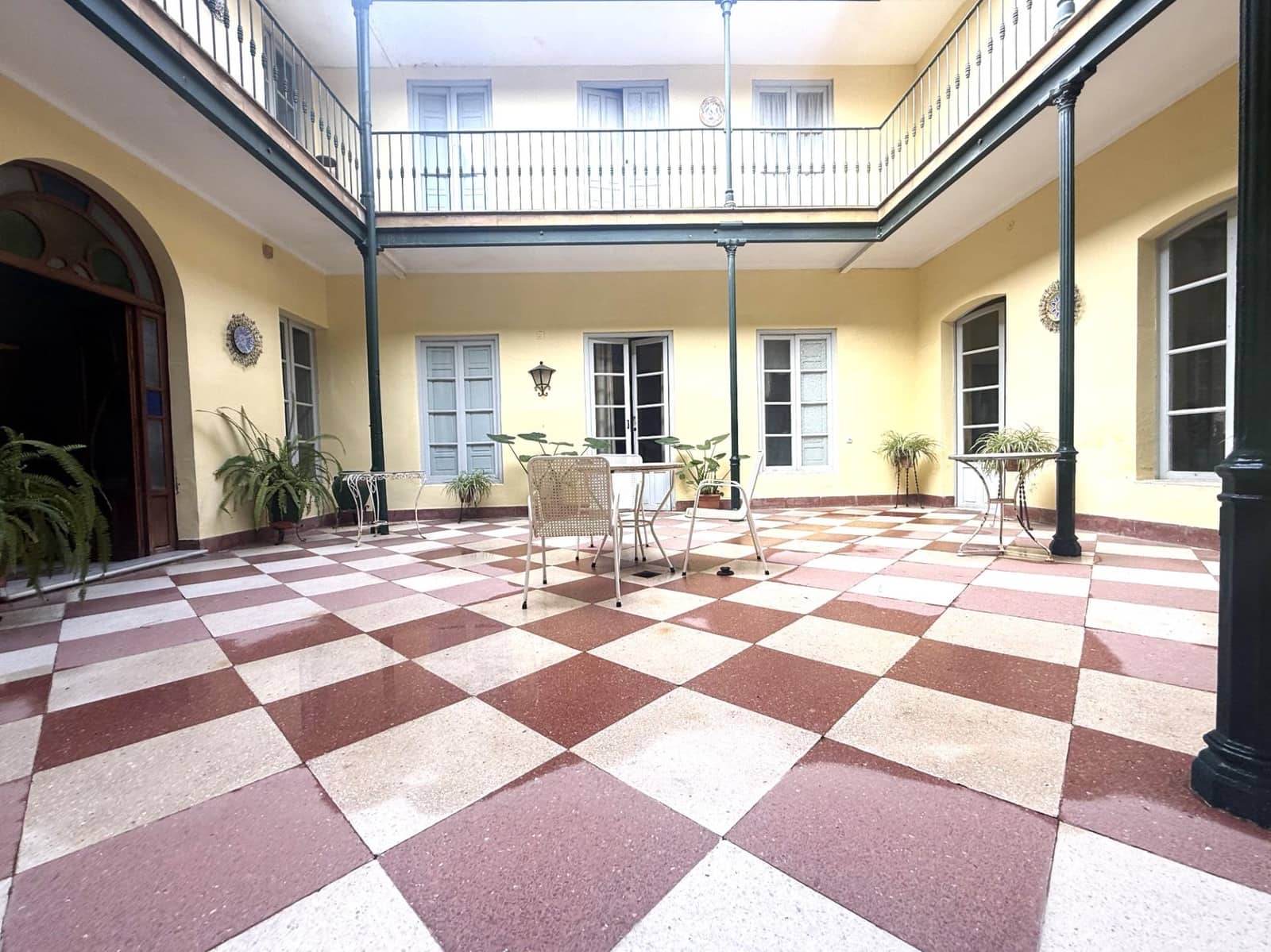 Casa de 5 habitaciones en Bujalance en venta con garaje - 230.000 € (Ref: 9745304)