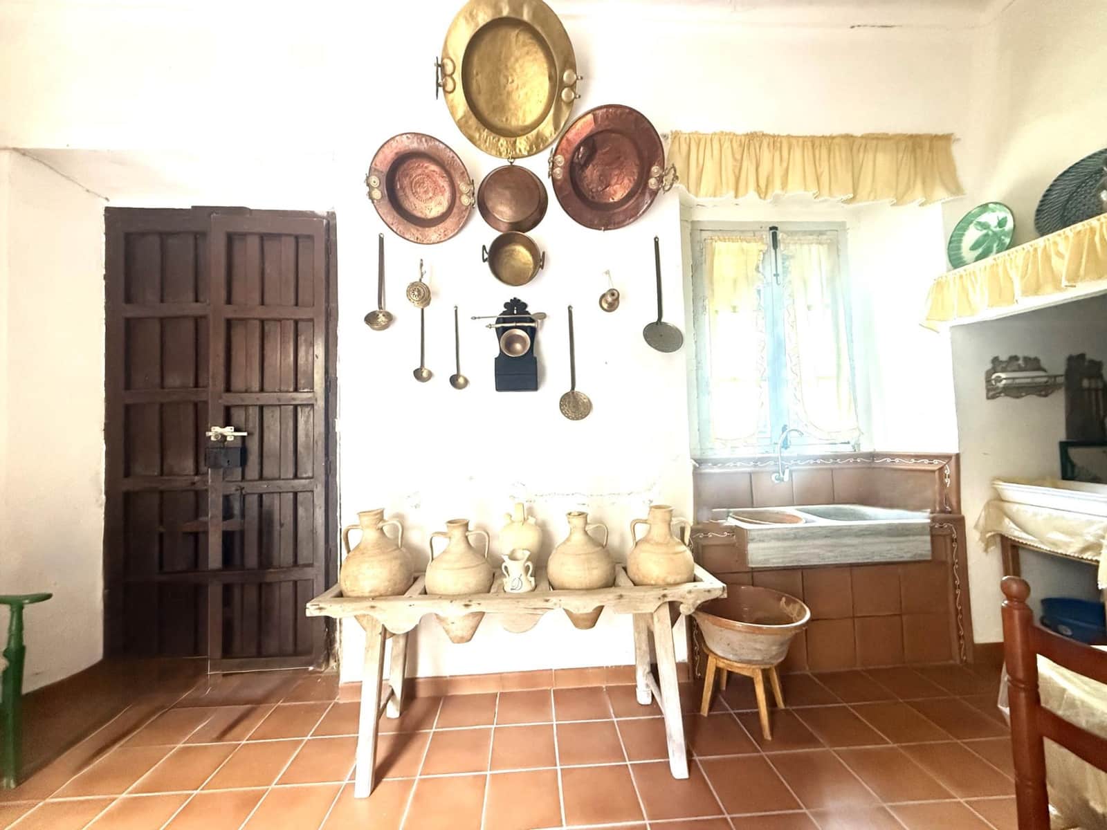 Casa de 5 habitaciones en Bujalance en venta con garaje - 230.000 € (Ref: 9745304)