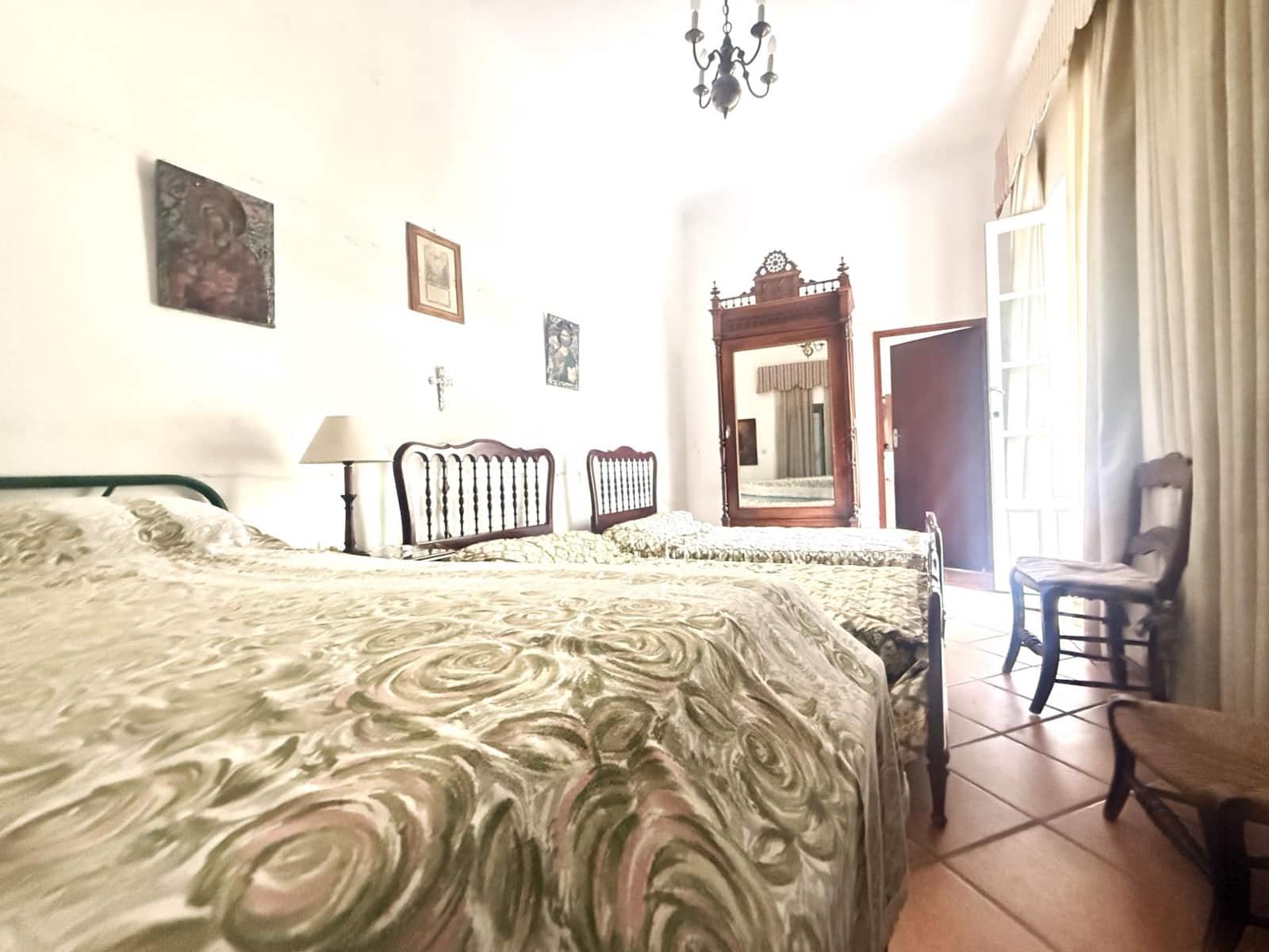 Casa de 5 habitaciones en Bujalance en venta con garaje - 230.000 € (Ref: 9745304)