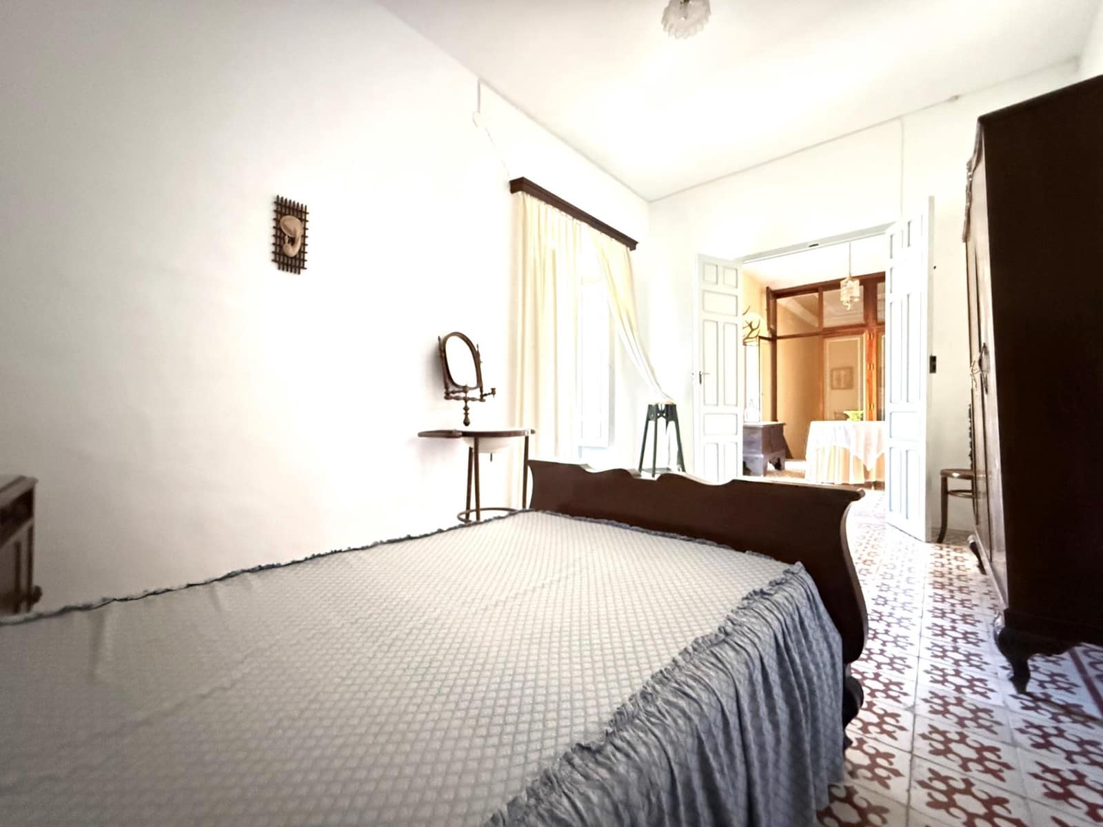 Casa de 5 habitaciones en Bujalance en venta con garaje - 230.000 € (Ref: 9745304)