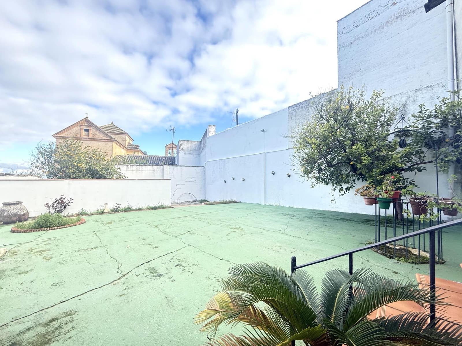 Casa de 5 habitaciones en Bujalance en venta con garaje - 230.000 € (Ref: 9745304)