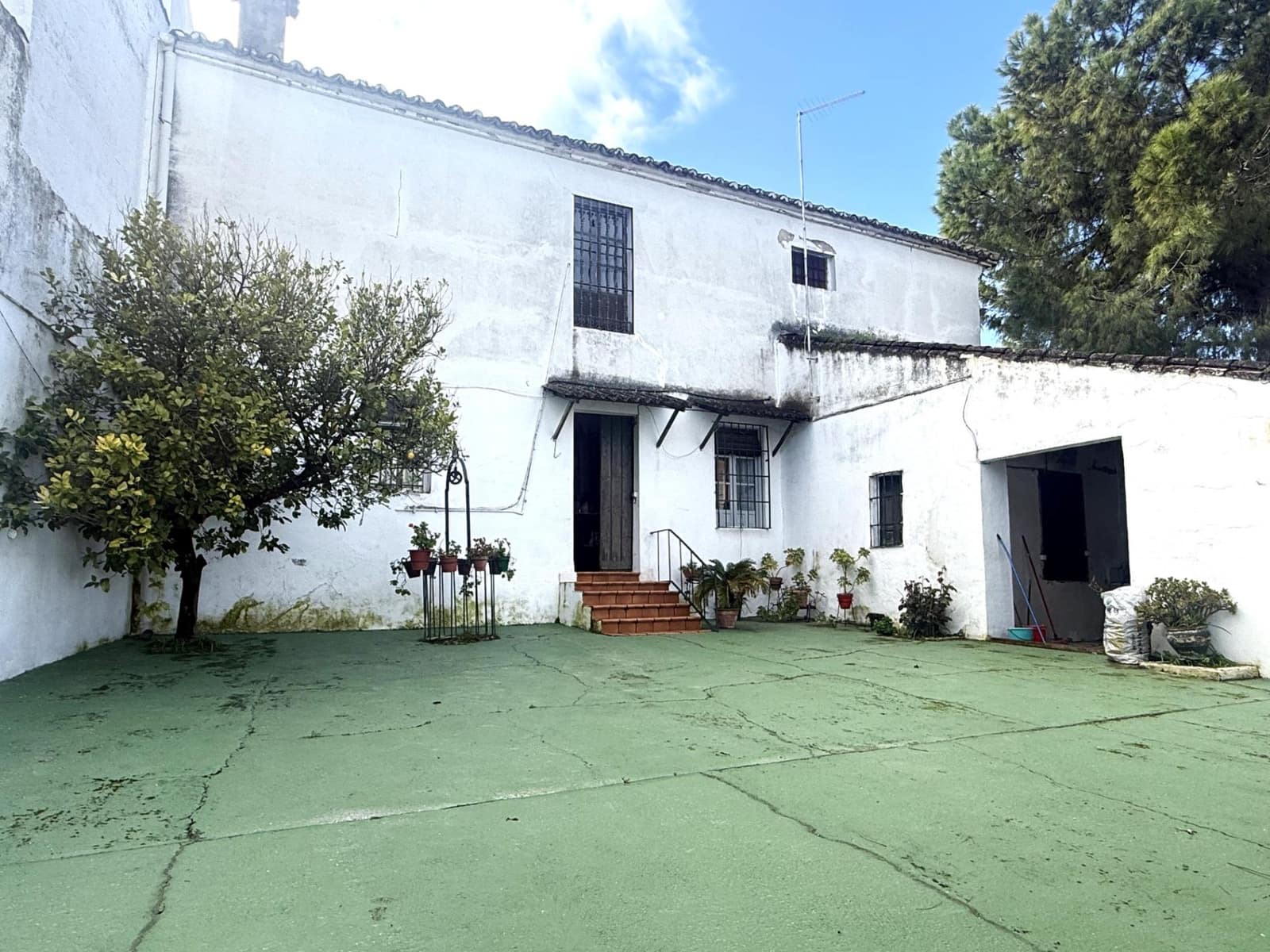 Casa de 5 habitaciones en Bujalance en venta con garaje - 230.000 € (Ref: 9745304)