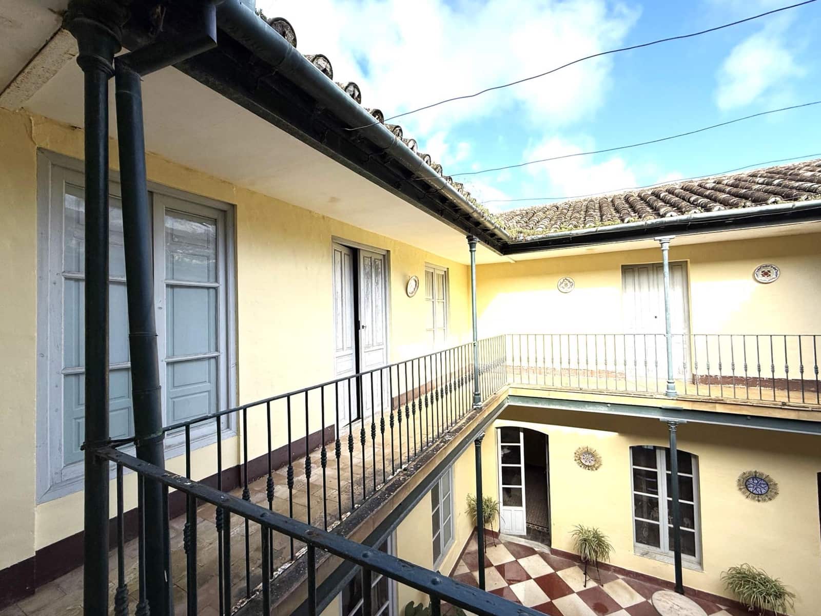 Casa de 5 habitaciones en Bujalance en venta con garaje - 230.000 € (Ref: 9745304)