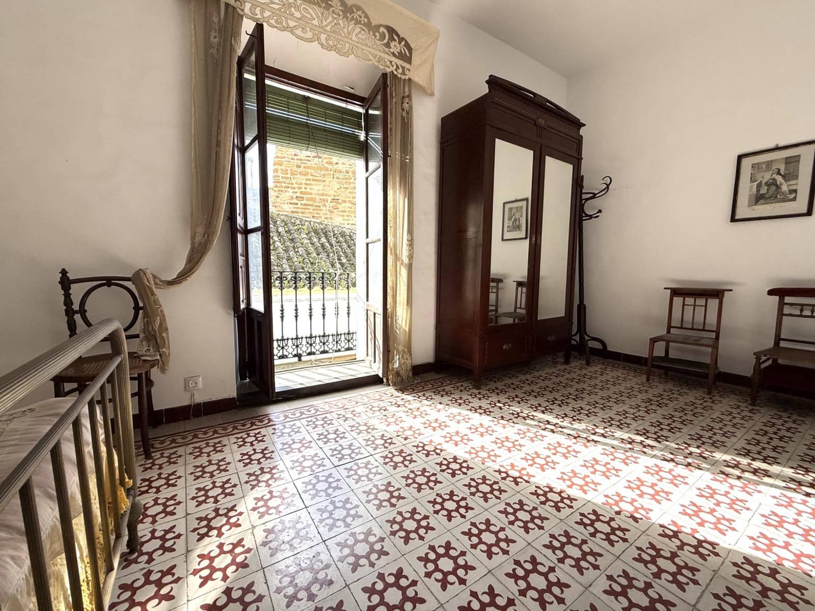 Casa de 5 habitaciones en Bujalance en venta con garaje - 230.000 € (Ref: 9745304)