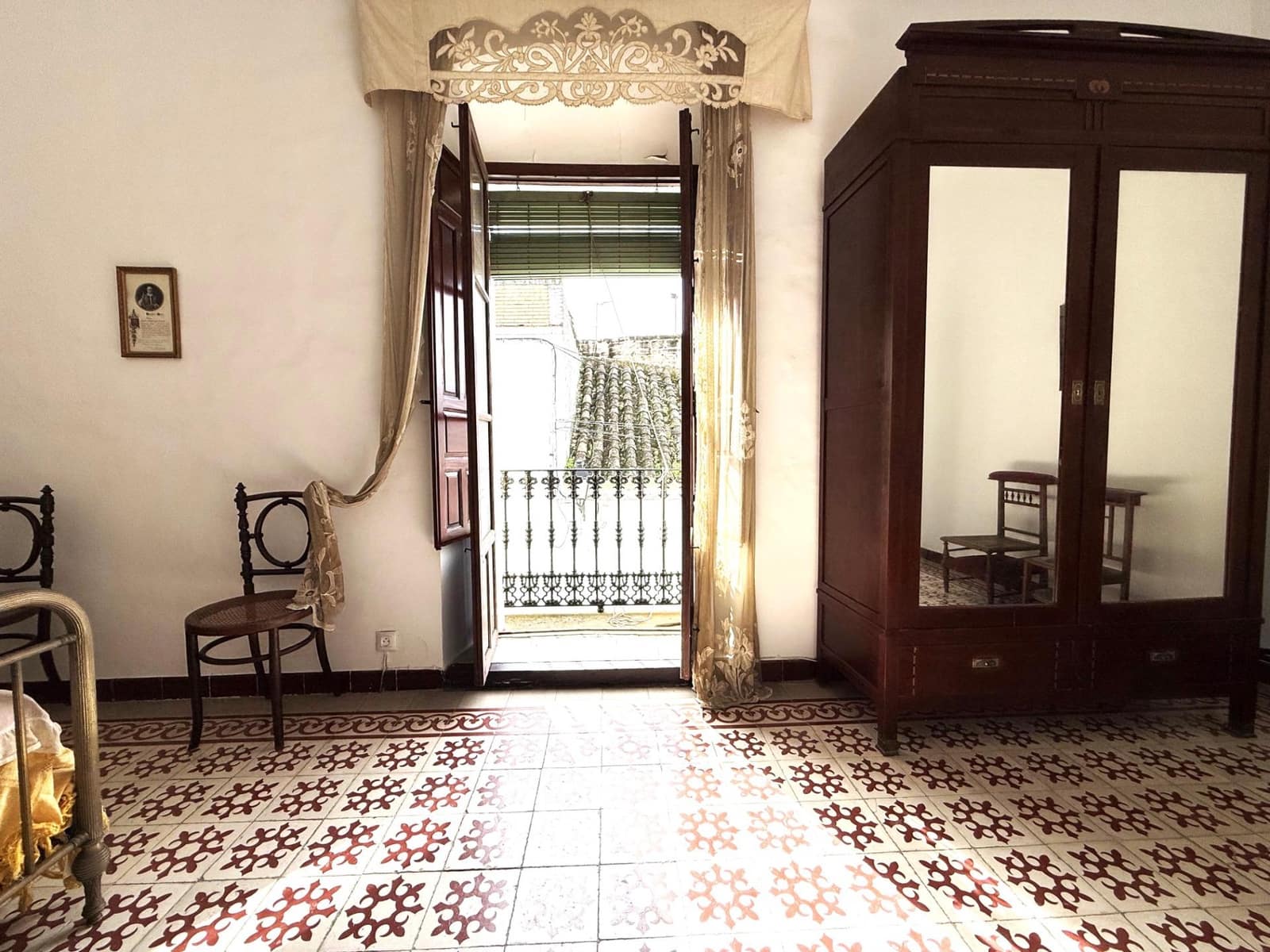 Casa de 5 habitaciones en Bujalance en venta con garaje - 230.000 € (Ref: 9745304)