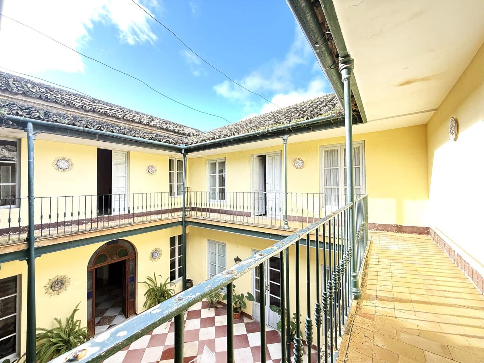 Casa de 5 habitaciones en Bujalance en venta con garaje - 230.000 € (Ref: 9745304)