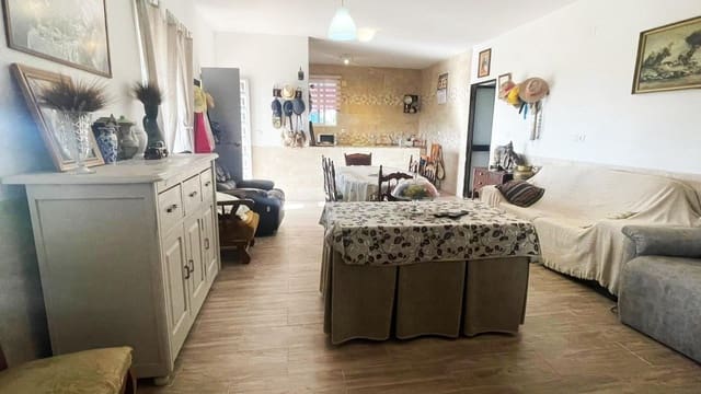 3 soverom Finca/Herregård til salgs i La Carlota med garasje - € 135 000 (Ref: 9745305)