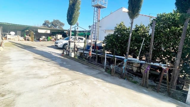 3 soverom Finca/Herregård til salgs i La Carlota med garasje - € 135 000 (Ref: 9745305)