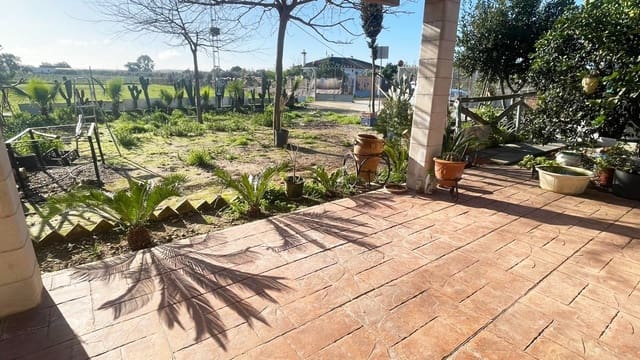 3 soverom Finca/Herregård til salgs i La Carlota med garasje - € 135 000 (Ref: 9745305)