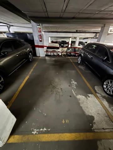 Garasje til salgs i Córdoba by - € 24 500 (Ref: 9748094)