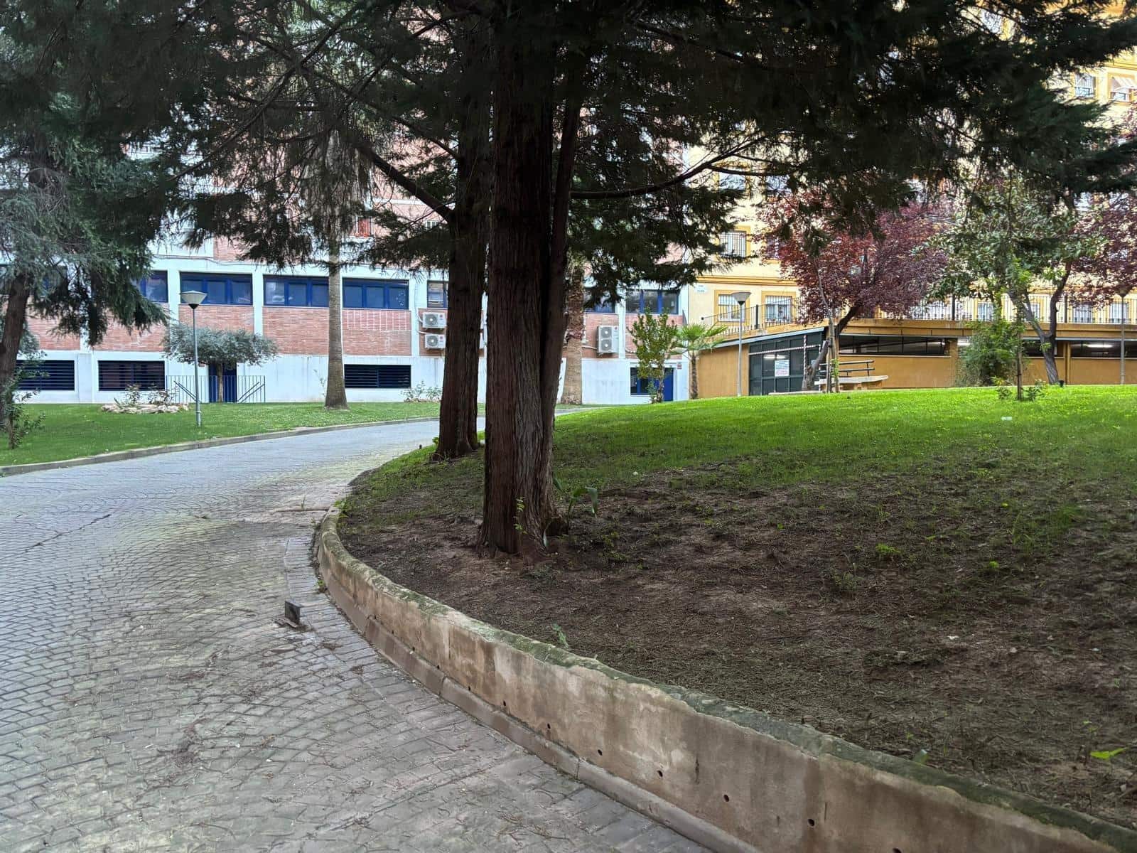 Garasje til salgs i Cordoba by - € 24 500 (Ref: 9748094)