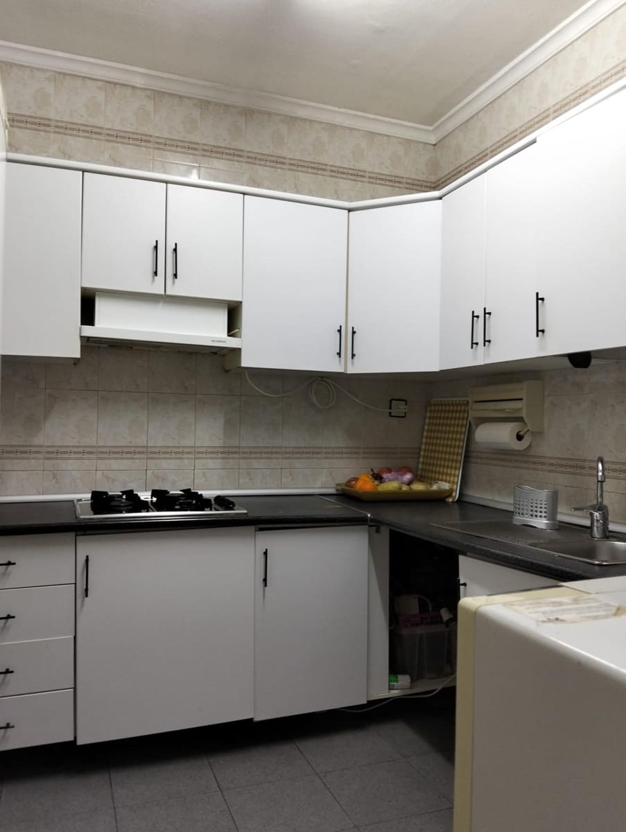 Piso de 5 habitaciones en Córdoba ciudad en venta - 225.000 € (Ref: 9748095)